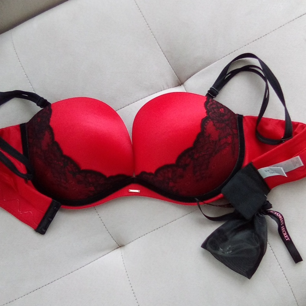Victoria secret red and black lace bra 38C